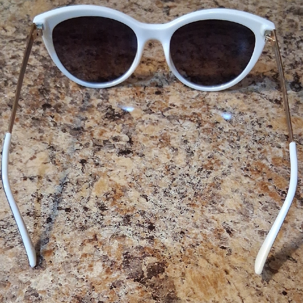 Christian Siriano Black and White Cat-Eye Sunglasses - Picture 4 of 6